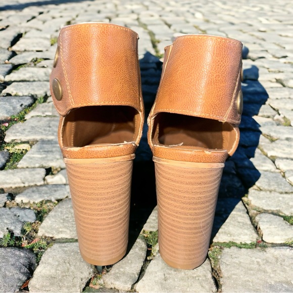 CORKYS Rocket Open Toe Ankle Bootie Sandal, Size 8 - Picture 5 of 8